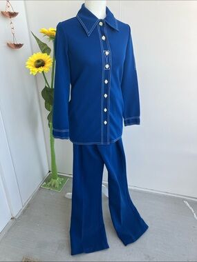 Vintage 60s 70s Double Knit Polyester Navy Leisure Pantsuit with White Buttons